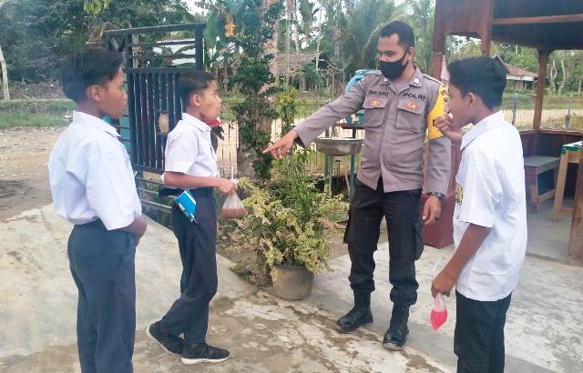 Begini Cara Bhabinkamtibmas Polsek Pantee Bidari Polres Aceh Timur Tingkatkan Disiplin Pelajar