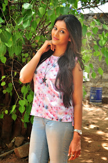 Pooja Jhaveri Spicy Photos 