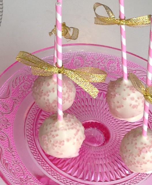 Smash cake, Cupcake e Cakepops per festeggiare il Primo Compleanno di una bimba