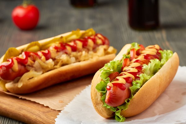 Apa yang Harus Ada pada Isian Hotdog?
