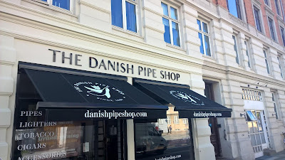 http://www.pipegazette.com/2016/10/regardez-le-nouveau-danish-pipe-shop_3.html