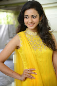 Rakul Preet Singh Gorgeous looking Photos-thumbnail-22