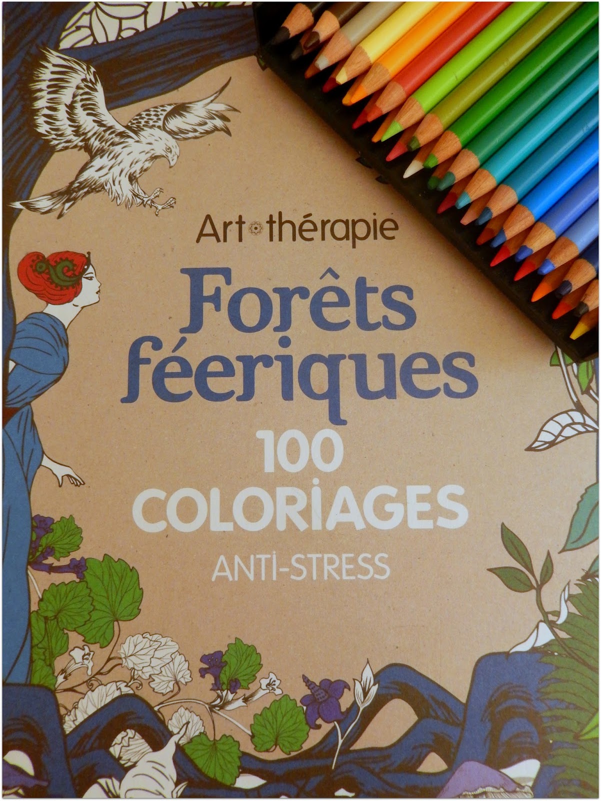 100 coloriages anti stress de la collection Art Thérapie chez Hachette Collection ISBN 978 2 01 5 qui co te 12 90 € et que vous trouverez