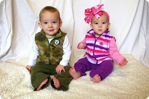 Twins 8 Month Photo Shoot