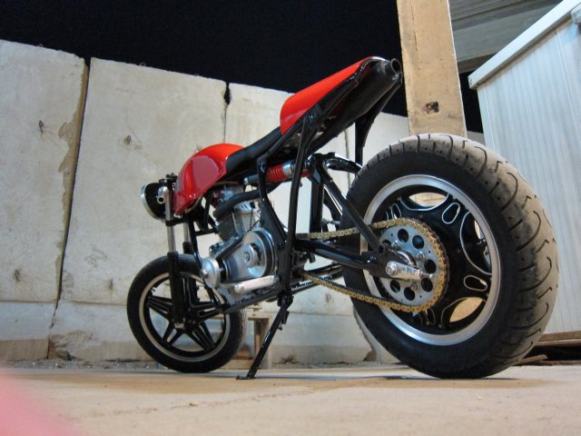  Desert-Diesel- Diesel-Engine-Cafe-Racer