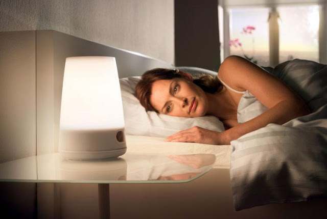 7 Bahaya Tidur Dengan Lampu Menyala