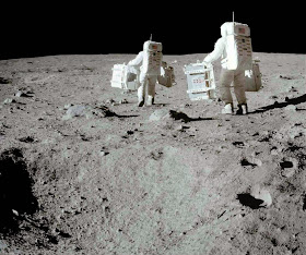 Buzz Aldrin and Armstrong deploying EASEP
