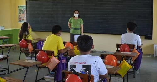 All publics schools in Imus now holding in-person classes