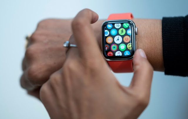 Who are the best sellers of Apple watches or Swiss watches?