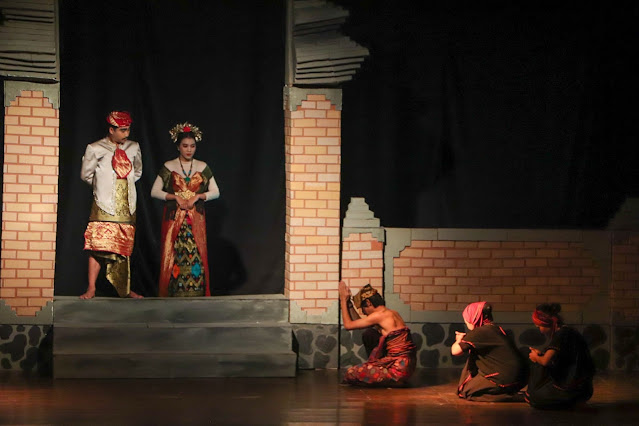 Kisah Putri Mandalika pertama kali diangkat ke pentas teater