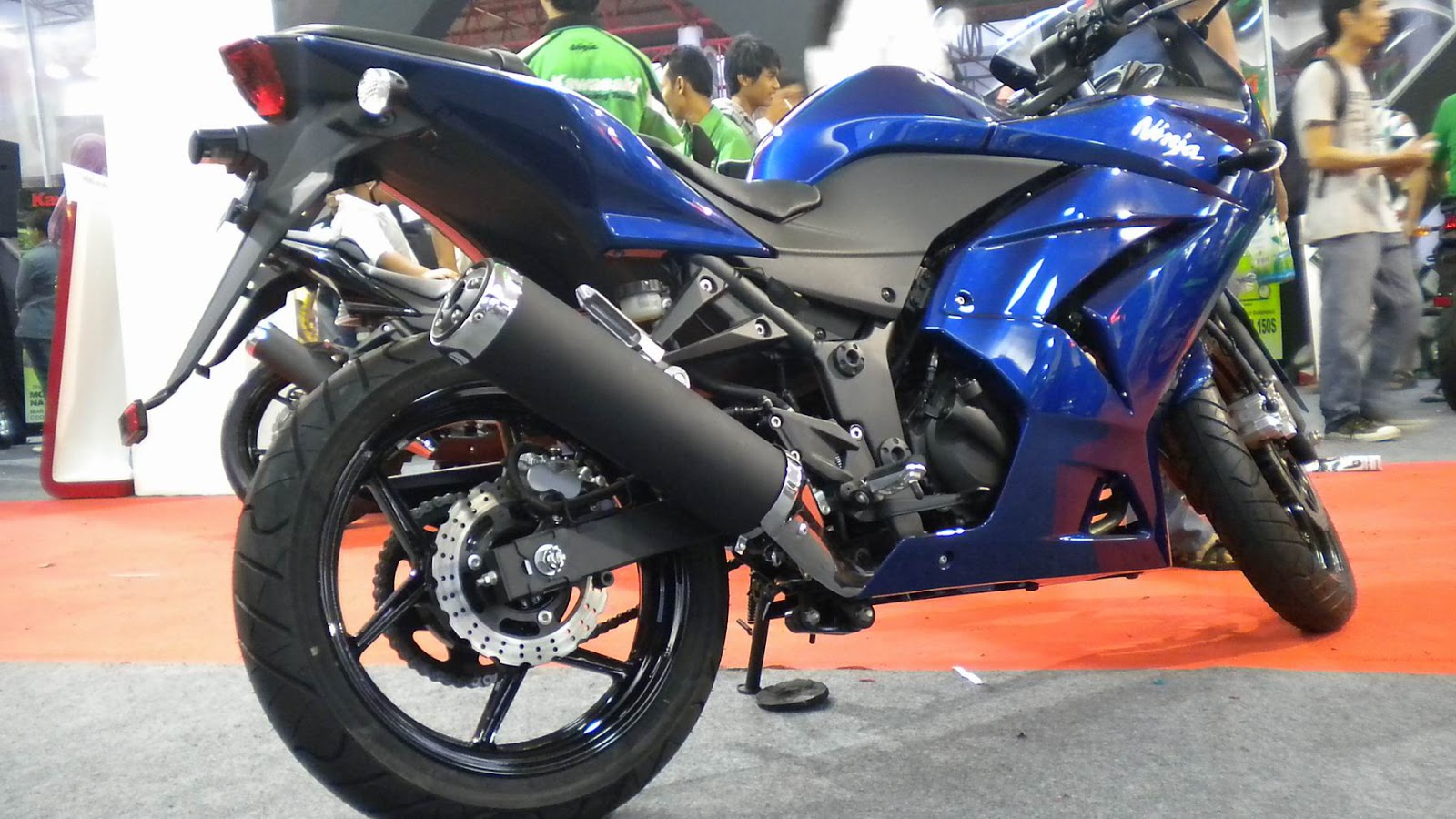 Foto Modifikasi Motor Ninja RR Warna Biru Sukaon