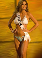 Miss Universe 2009 swimsuit pics