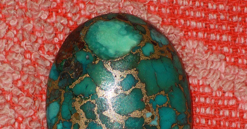 Batu permata Pirus Tembaga (Copper Turquoise) - Unikversiti