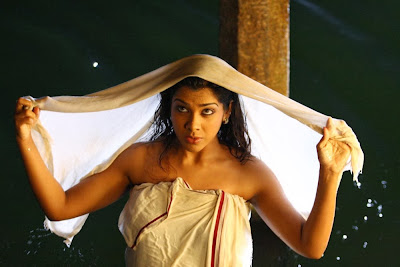 Mallu Actress Kadhal Sandhya Hot Photos In Bath Towels