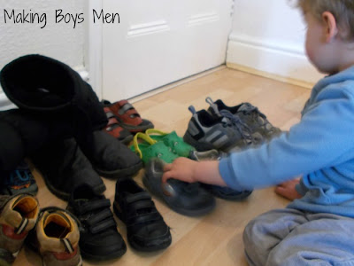 A simple sorting and matching activity with shoes