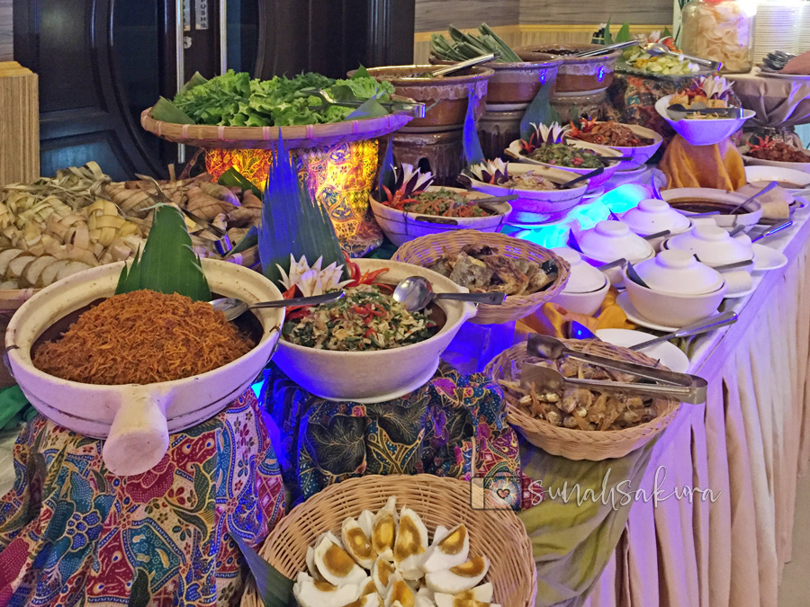 Buffet Ramadhan 2021: Iftar Bazar Ramadan di Amansari Residence Resort Seri Alam