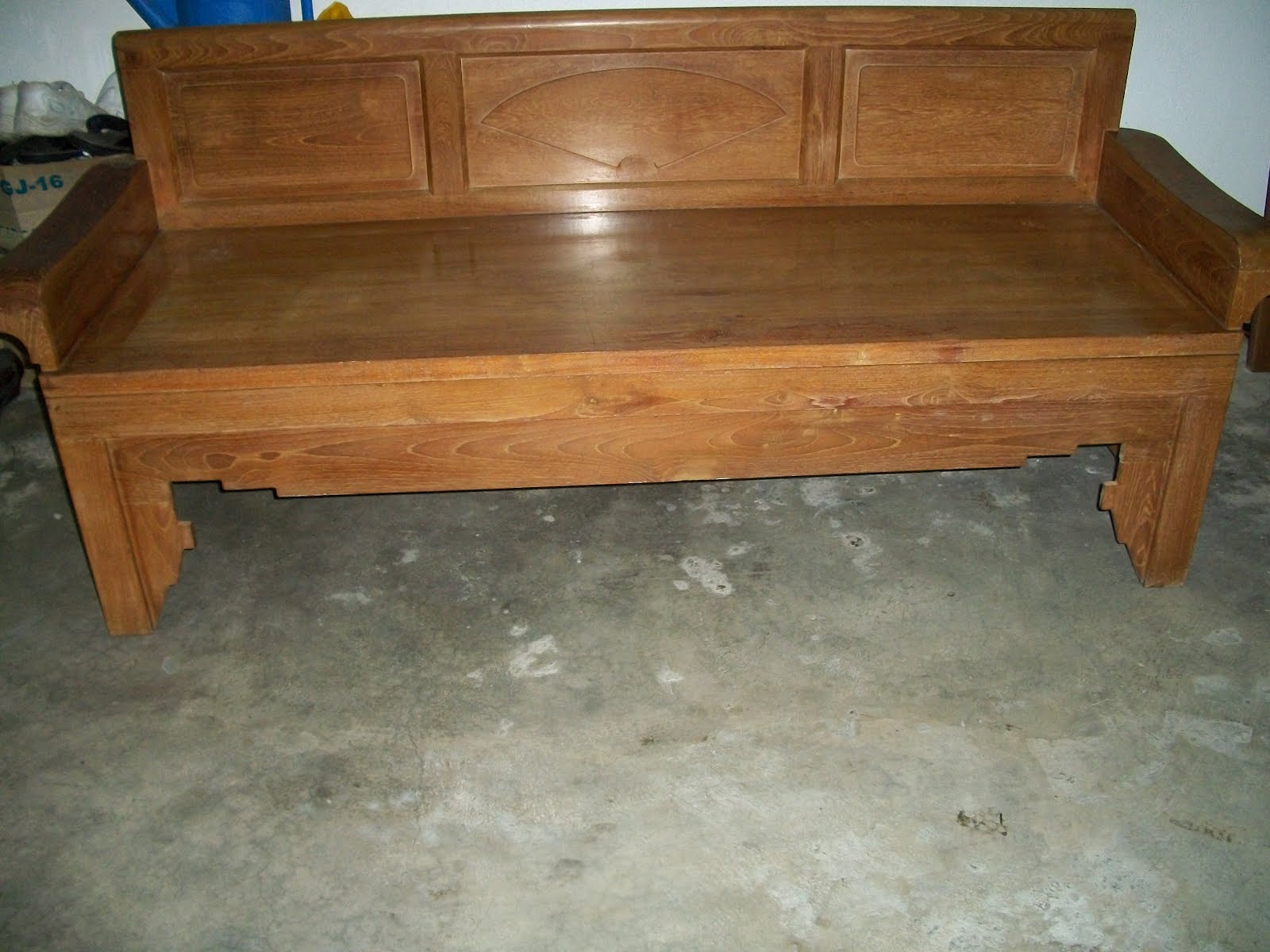  items: Sofa kayu jati lama  katil siang Vintage teak daybed sofa