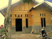 Rumah Setengah Bata Setengah Kayu