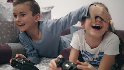 تأثير الألعاب الإلكترونية على الأطفال بين الايجاب و السلب