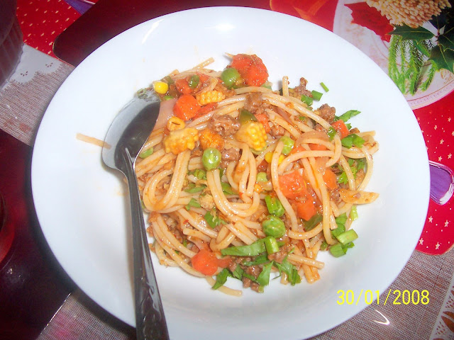 Heldamelissa's Kitchen: Spaghetti Goreng Basah