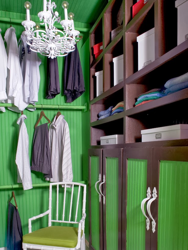 Tips to Organize Bedroom Closet Design - www.modernbedroomsdesign.com