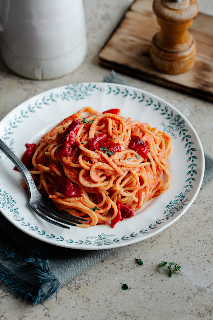 Spaghetti aux poivrons et ricotta