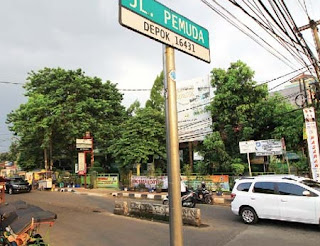Jalan Pemuda sisi Jalan Kartini Raya, Depok