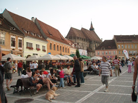 brasov-ciudad-medieval-en-rumania-los-montes-carpatos