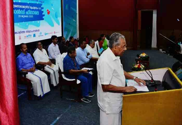 Chief Minister says employment opportunities will be created by ensuring capacity development of young generation, Kannur, News, CM Pinarayi Vijayan, Employment, Job Opportunities, Students, Inauguration, Collector, Kerala News