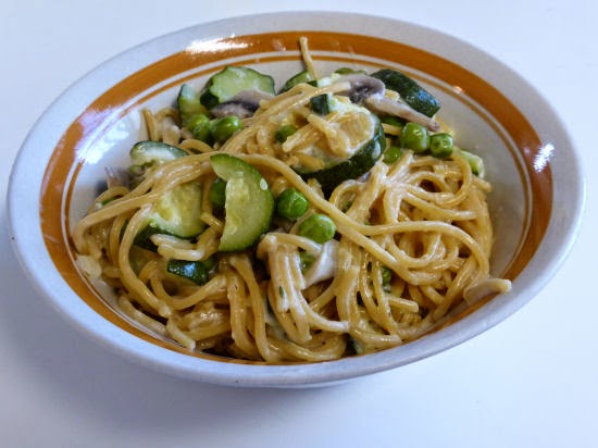 Holy Cannoli Recipes: 20 Minute One Pot Zucchini Mushroom Pasta