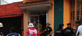 Cae rayo en el centro de Xalapa e incendia vivienda