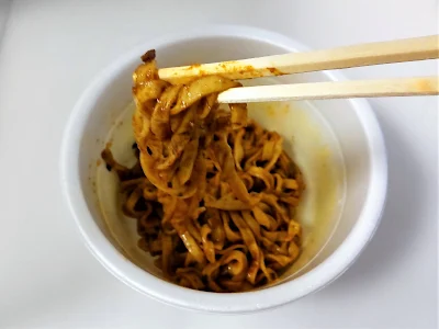 どん兵衛『汁なしスパイシーカレー焼きうどん』