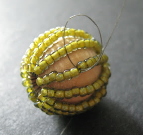 Knotting the Thread