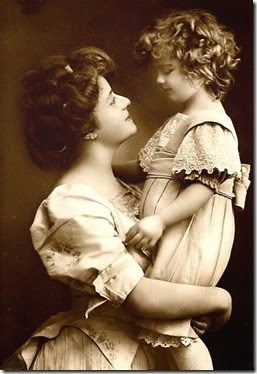 madre con bebe vintage (14)