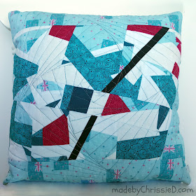 Hidden Zipper Cushion Tute by www.madebyChrissieD.com