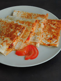 Pizza quesadillas, pizzadillas