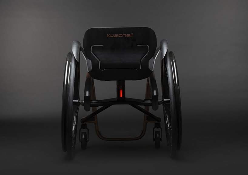 Esta silla de ruedas utiliza grafeno para hacerla la más ligera del mundo