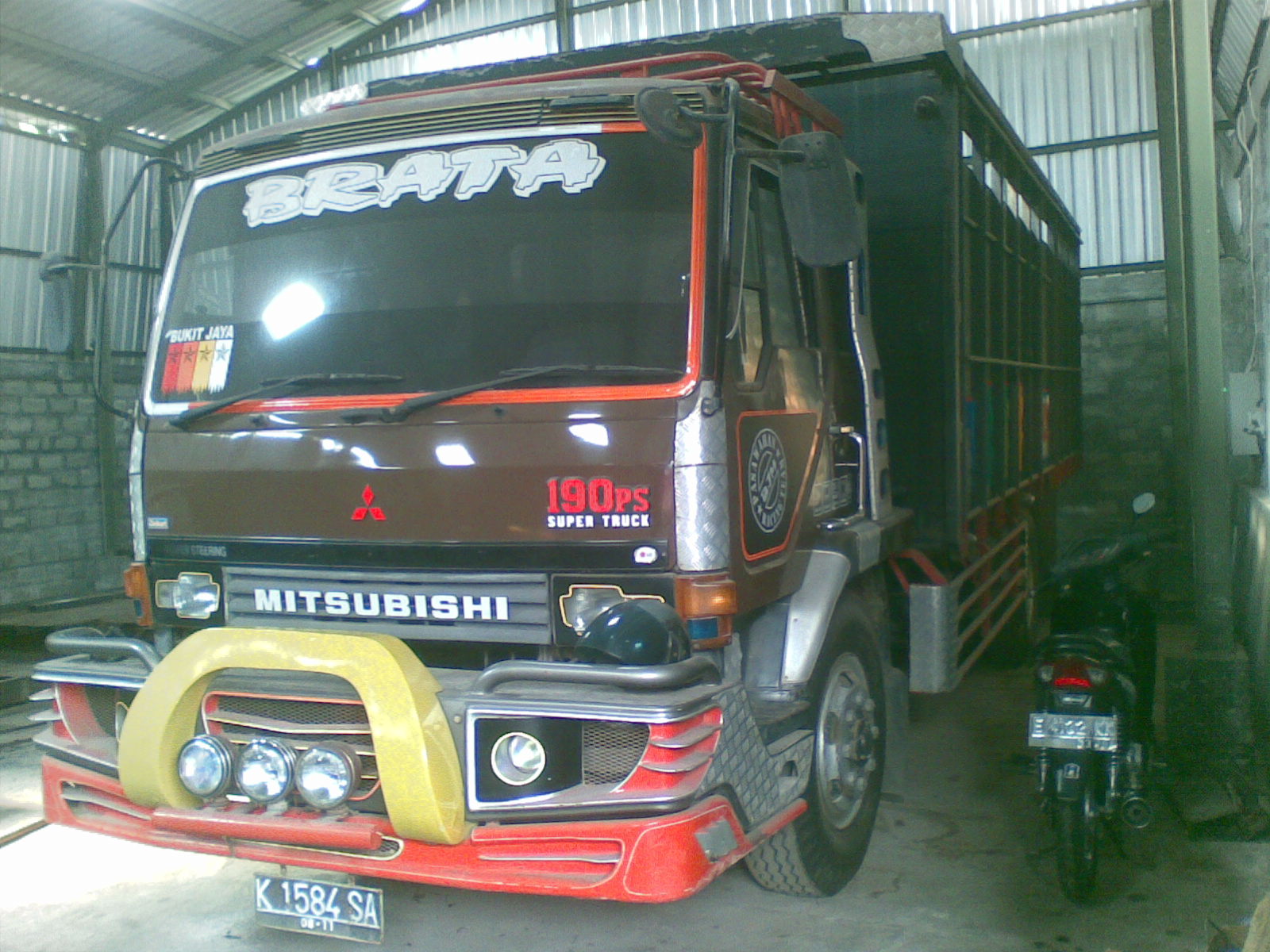 Showroom Bukit Jaya Motor Bukit Jaya Motor Pasawahan