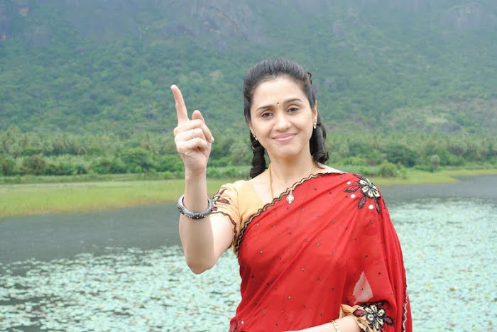 devayani @ kodi mullai tv serial unseen pics