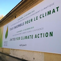 Paris Climat 2015 : symbole de la COP21 sur les murs du ministère des affaires étrangères