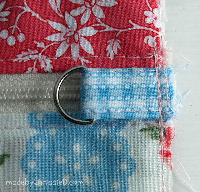 Double Zipper Pouch/Pencil Case Tute by Chris Dodsley @madebyChrissieD.com