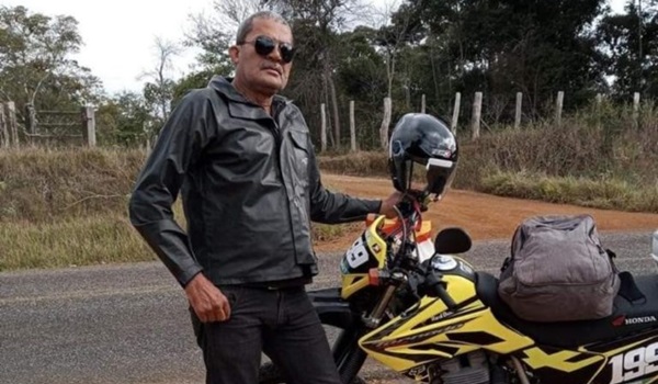 Carlos-Brito-768x873