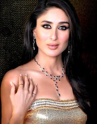 Latest Hottest Kareena Kapoor Pics Photoshoot Scenes 2010