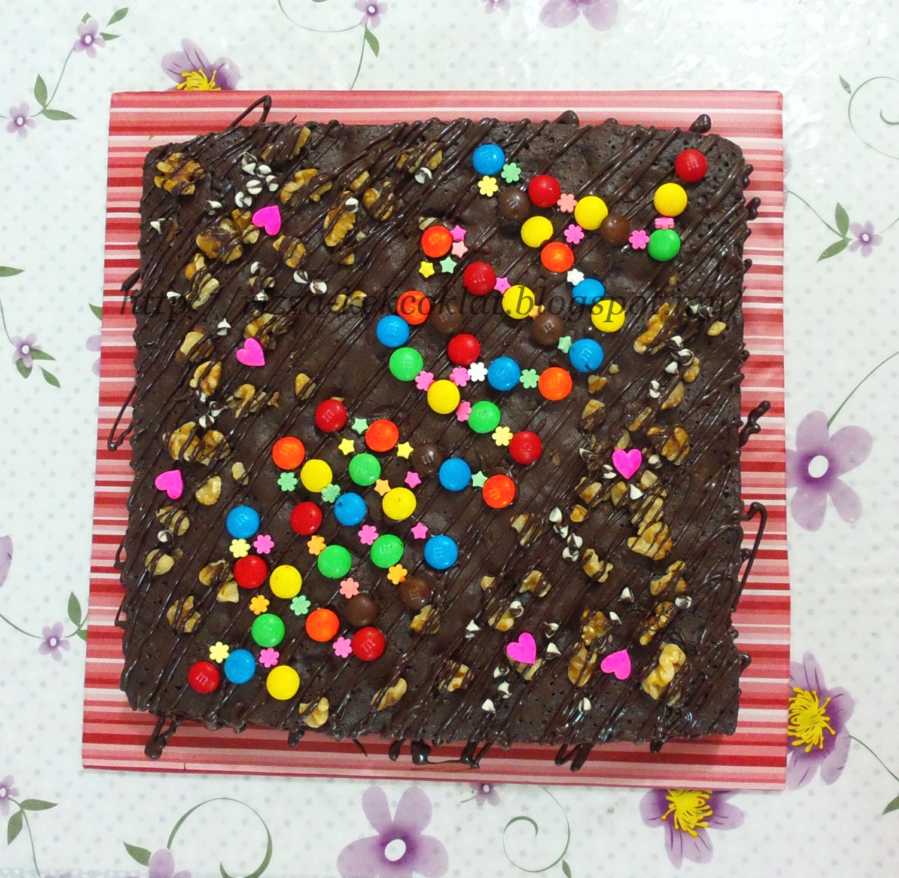 Rizza Kek Coklat: Brownies (Chocolate Walnuts)