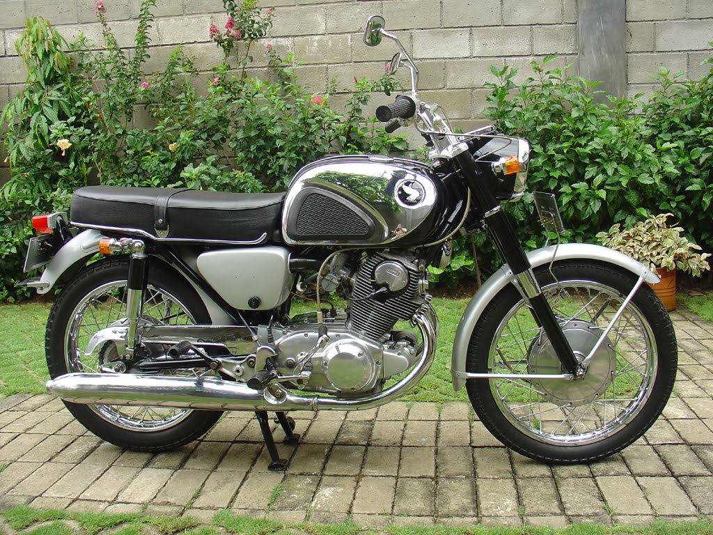 1962 Honda CB  72 77 Superhawk 305cc Honda Dream  