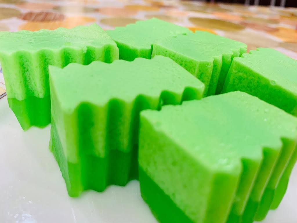 Cara Mudah Buat Agar-Agar Santan Pandan Tanpa Telur Cantik 