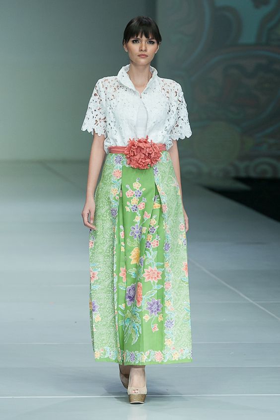 Inspirasi 20 Dress  Batik  Modern  Keren Untuk Remaja 