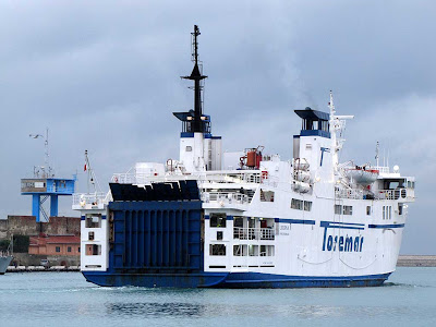 Liburna ferry, Livorno