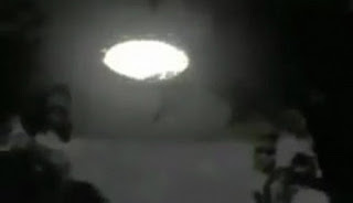 جسم غريب يظهر في سماء ماليزيا Strange space ship appear in Malaysia  