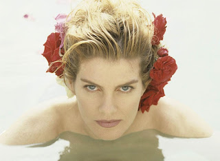 rene-russo-wallpaper